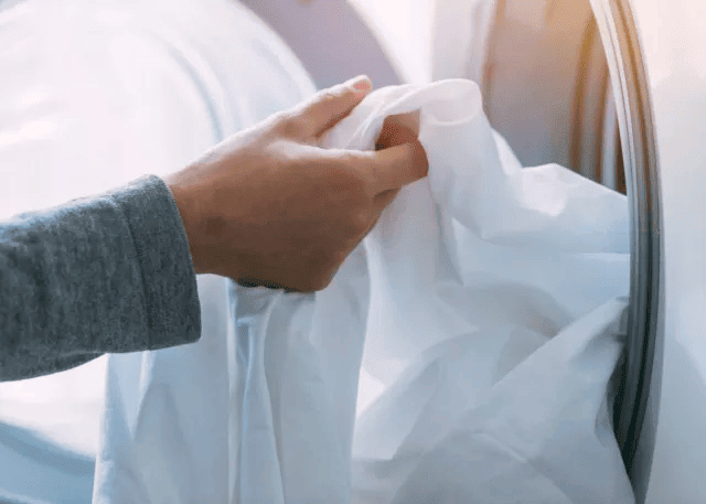 روش های شستشو و نگه داری لباس خواب